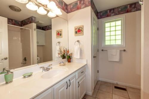 18844 - 4 Hendaye Way in Hot Springs Village, USA