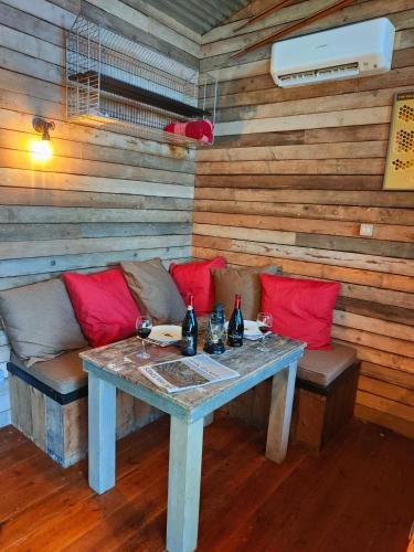 The Water Shack - Amazing tiny house retreat in Laxfield