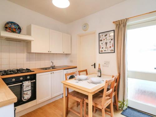 Pixie Cottage WEYMOUTH - image 6
