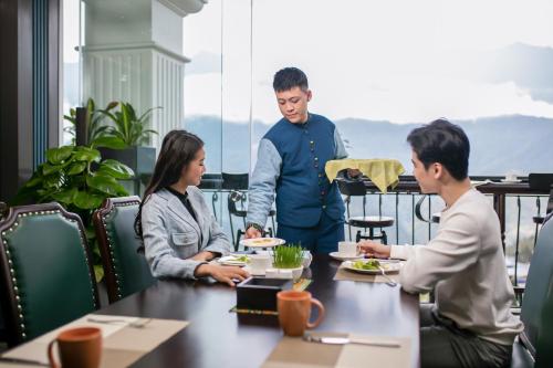 Rated highly by Business travelers