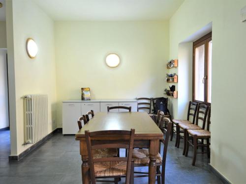  Spacious holiday home in Fornovolasco in a quiet place in Fornovolasco