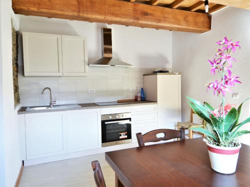 Attractive holiday home in Fornovolasco with terrace gîte à louer Fornovolasco