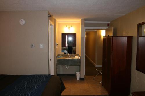 Oprema, Bangor Inn & Suites in Stillwater Avenue