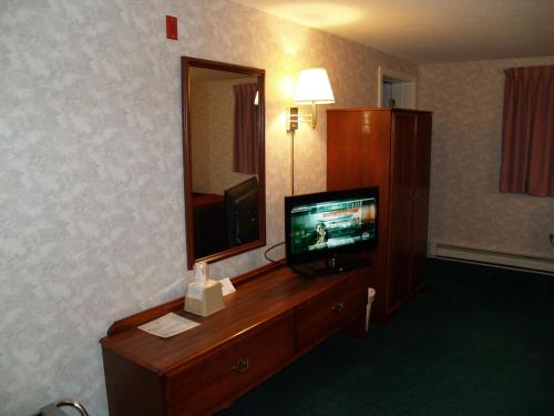 Oprema, Bangor Inn & Suites in Stillwater Avenue