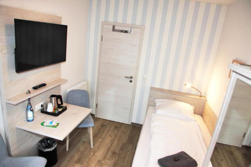 1 twin bed