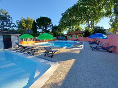 Camping Le Pre Saint-Andre - Hotel - Souvignargues