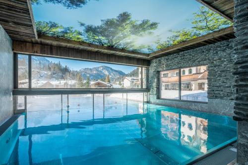Peldbaseins, Hotel Jagdschlossl in Kirchdorf in Tirol