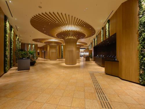 Lobby, Oriental Hotel Universal City near Universal Studios Japan