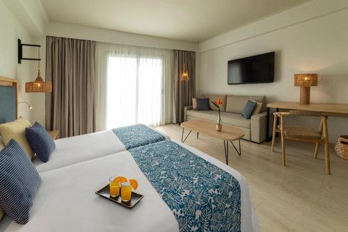 Hotel Cabogata Jardin
