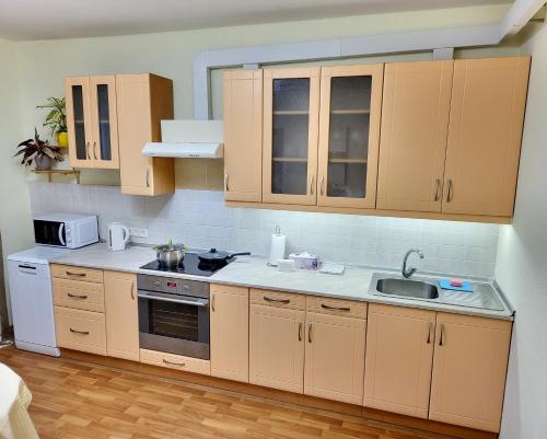 Superior Apartment image 7