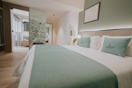 Hotel Catalina Plaza Room Type - Premium Room