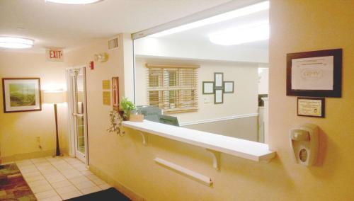 Sonesta Simply Suites Chicago Libertyville in Libertyville, USA