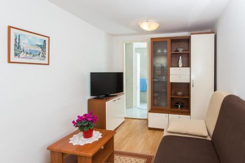 Apartment Nadalina 3