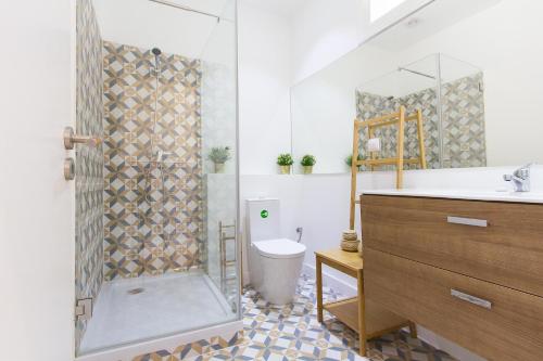 One-Bedroom Apartment image 5