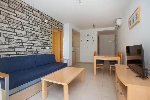 Alameda Apartments - image 2