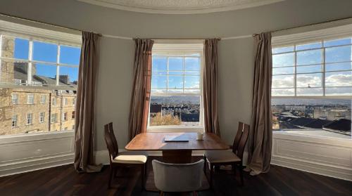 The Portland Apartment - Georgian Building with parking, Bath (photo 6)
