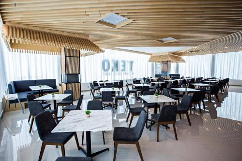 芙羅拉大酒店 Grand Flora Hotel