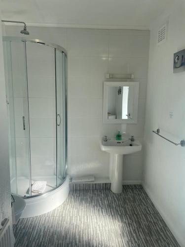 The Saxby Hotel - image 4