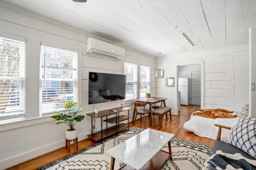 Historic Heights Artist Bungalow #1 - 편의 시설/서비스
