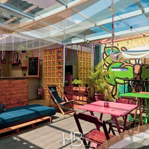 HBB Hostel Brasil Bar- Vila Madalena - São Paulo-SP - Próximo a Beco do Batman, Paulista, Allianz Parque, Morumbi, Acesso 24hs