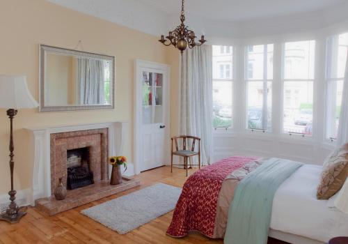 The Edinburgh Address - Classic Marchmont Charm - image 8