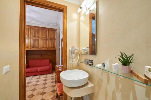 Fabrizio's Rooms - image 10