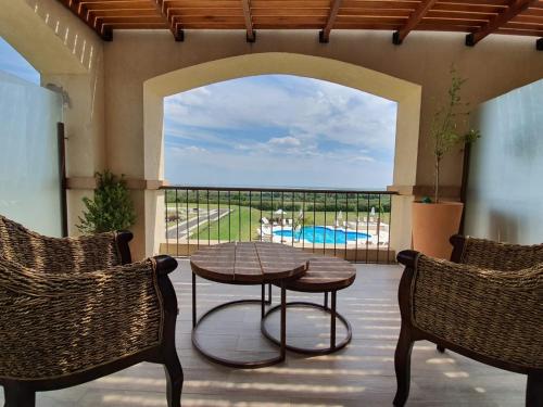 Balcony/terrace, HOTEL TERMAS VICTORIA Wellness Spa in Rosario