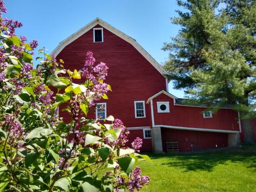 Surrounding environment, Inn at Valley Farms in Putney (VT)