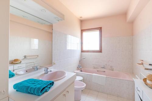 Nice Duplex With Garden Terrace And Garage - image 2