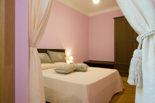 Piazza Azuni 18 Guest House 3