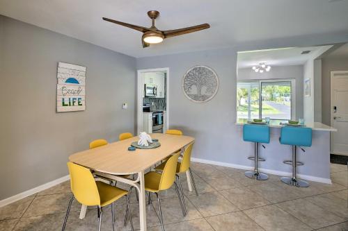 Canalfront Home with Dock Swim Golf and Explore - image 9