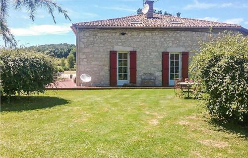 Stunning home in EYMET with WiFi and 3 Bedrooms gîte à louer Les Roux