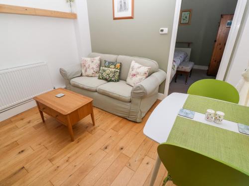 Garden Cottage Penzance - image 10