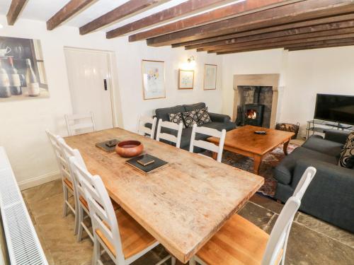 Lees Farm - image 8