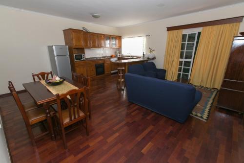  Sunrise Apartments in Calheta