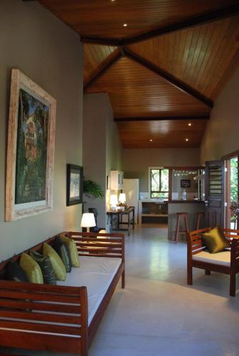 2 bedrooms, 4 beds