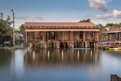 Humz Canal Stay Nonthaburi