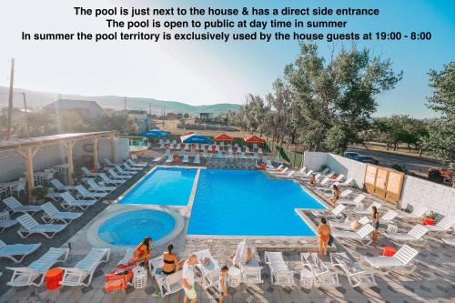 Laguna House next to Pool at Bazaleti Lake photo 4