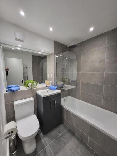 1 Bed Apartment Russell Square, Londýn (fotografie 5)