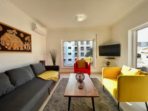 Facilities, Apt TR - with pool and parking in Armacao De Pera