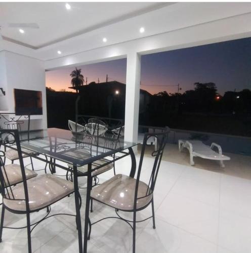 Villa San Nicolás con piscina (Villa San Nicolas con piscina) in 聖伯納迪諾