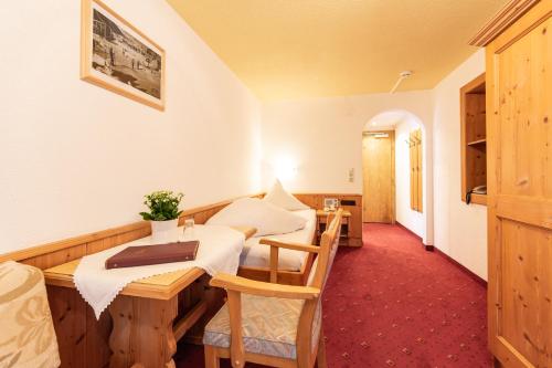Hotel Garni Tyola – Ischgl, MO