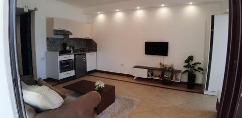 Alia Beach Residence Room Type - Deluxe Queen Studio 