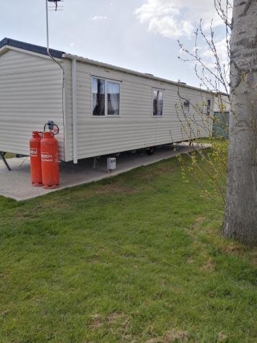 F 41 Hutleys Caravan Park