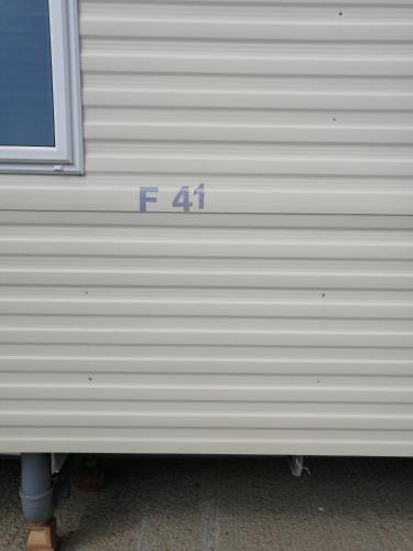 F 41 Hutleys Caravan Park