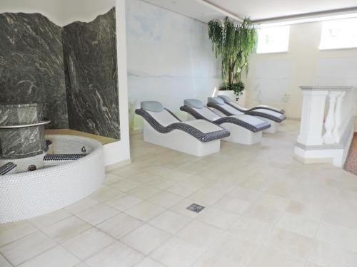 Golf-Tennis-Wellnesshotel Mori – Klopeiner See (Klopsteiner Lake), CA