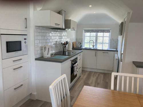 Køkken, Longwood Forest Apartment in Cadnam