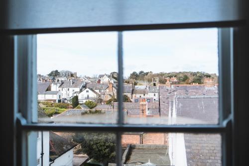 Johnny Dough's Conwy with Rooms in คอนวี