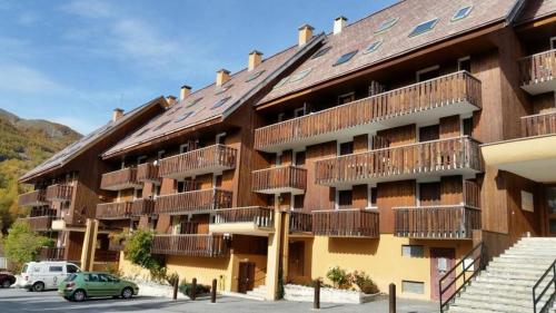 ALLOS village STUDIO avec balcon proche de pistes