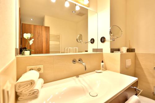 349974428 Seehotel Hartung & Ferienappartements